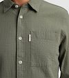 Cast Iron Overshirt Waffle Structure Green Model / Detail