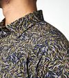 Desoto Shirt Kent Leaves Green Model / Detail
