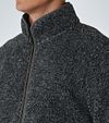 No Excess Cardigan Anthracite Model / Detail