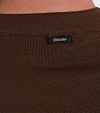 Vanguard Pull Marron Model / Detail