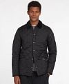 Barbour Heritage Liddesdale Quilted Jacket Black Model / Voorkant