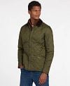 Barbour Heritage Liddesdale Quilted Jacket Green Model / Voorkant