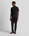 Lyle and Scott Tonal Eagle Polo Black  Model / Voorkant