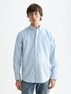 Scotch and Soda Core Oxford Overhemd Lichtblauw Model / Voorkant