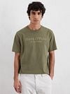 Marc O'Polo T-Shirt Logo Dark Green Model / Voorkant