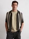 Marc O'Polo Knitted Crochet Shirt Short Sleeves Black Model / Voorkant
