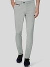 Gardeur Chino Hellgrau Benny 3 Model / Voorkant