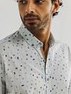 State of Art Chemise Twill Impression Bleu Clair Model / Detail
