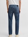 BOSS Delaware Jeans Medium Blue Model / Achterkant