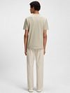 BOSS T-shirt Tegood Greige Model / Achterkant