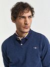 Gant Pullover V-Neck Jeans Blue Model / Voorkant