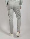 Suitable Dace Jersey Pantalon Mist Grey Model / Achterkant