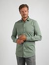 Suitable Shirt Pique Green  Model / Voorkant with Stefan