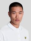 Lyle and Scott Polo Blanc Model / Detail