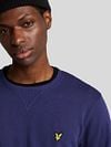 Lyle & Scott Trui Deep Indigo Model / Detail