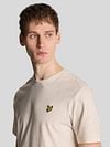 Lyle and Scott T-shirt Heather Ecru Model / Detail