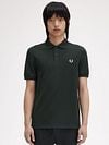 Fred Perry Polo M6000 Donkergroen T50 Model / Voorkant