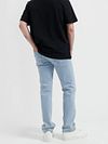 MUD Jeans Denim Bryce Light Blue Model / Achterkant