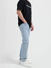 MUD Jean Denim Bryce Bleu Clair Model / Zijkant