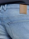 No Excess Short Denim Stretch Bleach Model / Detail