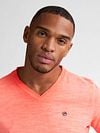 Petrol T-Shirt Stingray Bright Coral Model / Detail