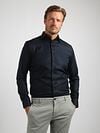 Profuomo Twill Shirt Navy Model / Voorkant with Stefan