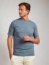 Suitable Respect T-shirt Jim Steel Blue Model / Voorkant with Stefan