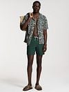 Shiwi Swimshorts Mike Dark Green Model / Voorkant
