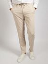 Suitable Dace Jersey Pantalon Sand Model / Voorkant mit Stefan