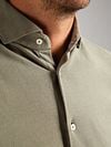 Suitable Piqué Shirt Taupe Model / Detail