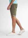 Petrol Denim Short Jackson Vert Olive Model / Zijkant
