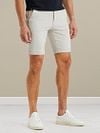 Vanguard V9 Chino Short Ecru Model / Voorkant