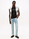 Tommy Hilfiger Logo T-shirt Zwart Model / Voorkant