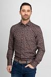 Suitable Shirt Van Gogh Brown Model / Voorkant with Emiel