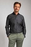 Suitable Twill Overhemd Antraciet Model / Voorkant met Stefan