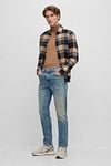 BOSS Liam Shirt Beige Model / Voorkant