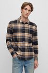BOSS Liam Overhemd Beige Model / Voorkant