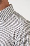 Desoto Shirt Timeless Elegance Print Greige Model / Detail