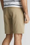 Vanguard Chino Short Twill Beige Model / Achterkant