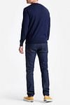 King Essentials The John Pullover Merino Navy Model / Achterkant