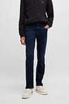 BOSS Delaware Jeans Dark Blue Model / Voorkant