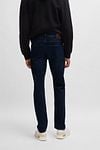 BOSS Delaware Jeans Dark Blue Model / Achterkant