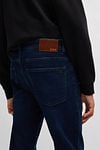 BOSS Delaware Jeans Dark Blue Model / Zijkant