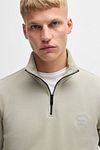 BOSS Pull Zetrust Demi-Zip Beige Clair Model / Detail