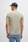 BOSS T-shirt Tales Beige Model / Achterkant