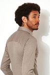 Desoto Shirt Non Iron Modern Kent Light Brown Model / Detail