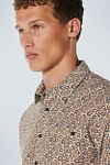 No Excess Shirt Print Caramel  Model / Detail
