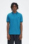 Fred Perry Polo M3600 Mid Blauw V35 Model / Voorkant