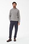 Barbour Pullover Laine d'Agneau Knitted Stone Gris Model / Voorkant