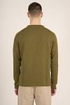 KnowledgeCotton Apparel Sweater Olijf Groen Model / Achterkant